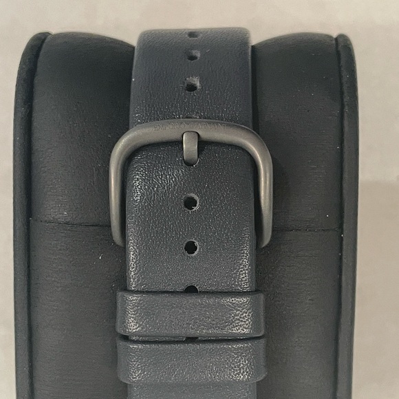 EMPORIO ARMANI AR11384 WATCH - Picture 3 of 7